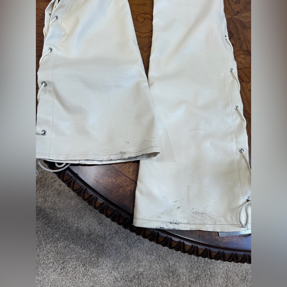 PrettyLittleThing Faux Leather Lace Up Pants US 2 Tall‎ Cream High Rise - Picture 8 of 12